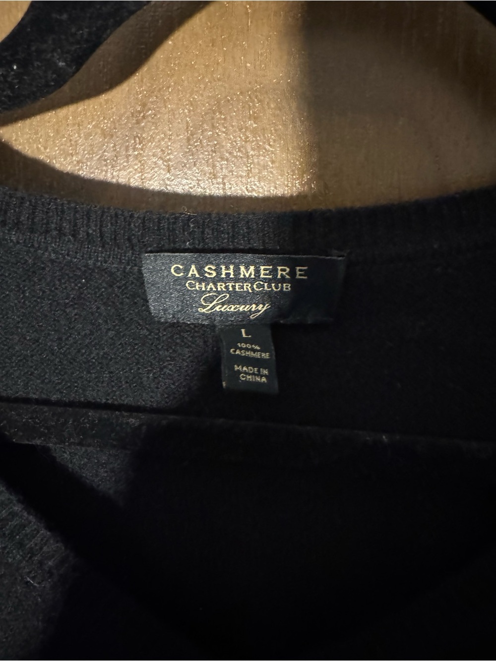 Charter Club Luxury Women’s 100% Cashmere Knit Black V-Neck Pullover Sweater - L - Picture 3 of 4